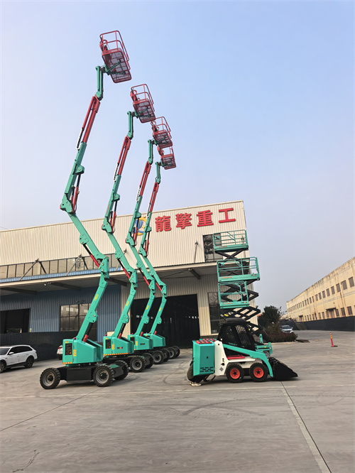 高空作业平台怎么选？一张表看懂曲臂式、直臂式、剪叉式区别